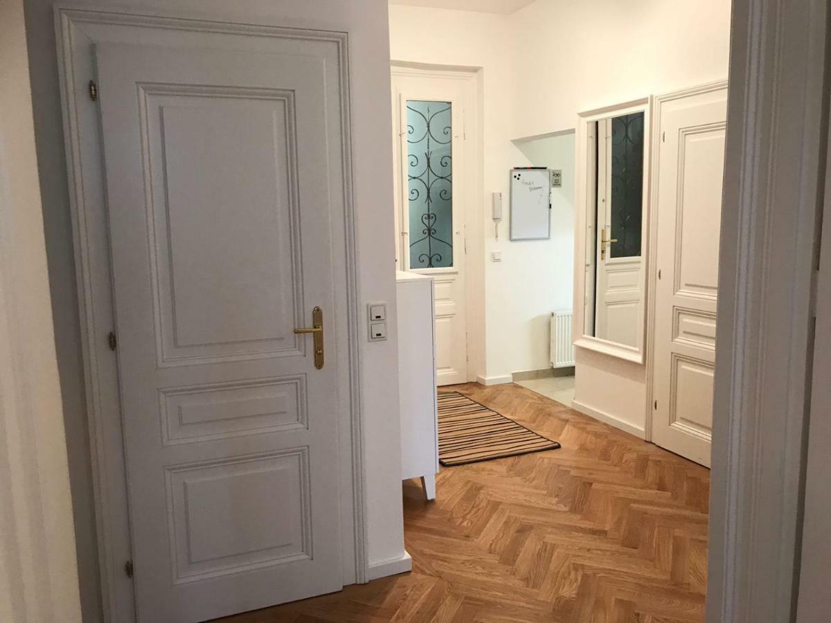 Leuhusen Orange Apartment Vienna Exterior photo
